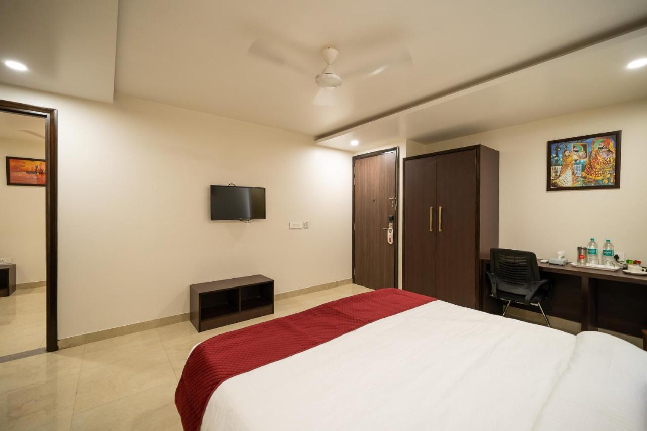 Отель Sheerha Royal Residency-Near Jaipur Airport Экстерьер фото
