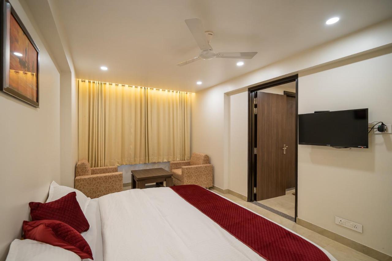 Отель Sheerha Royal Residency-Near Jaipur Airport Экстерьер фото