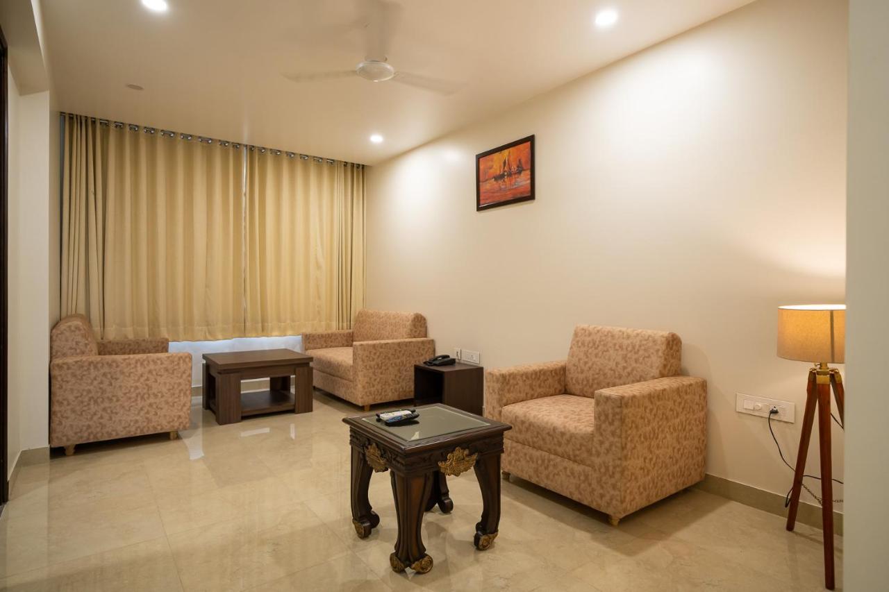 Отель Sheerha Royal Residency-Near Jaipur Airport Экстерьер фото