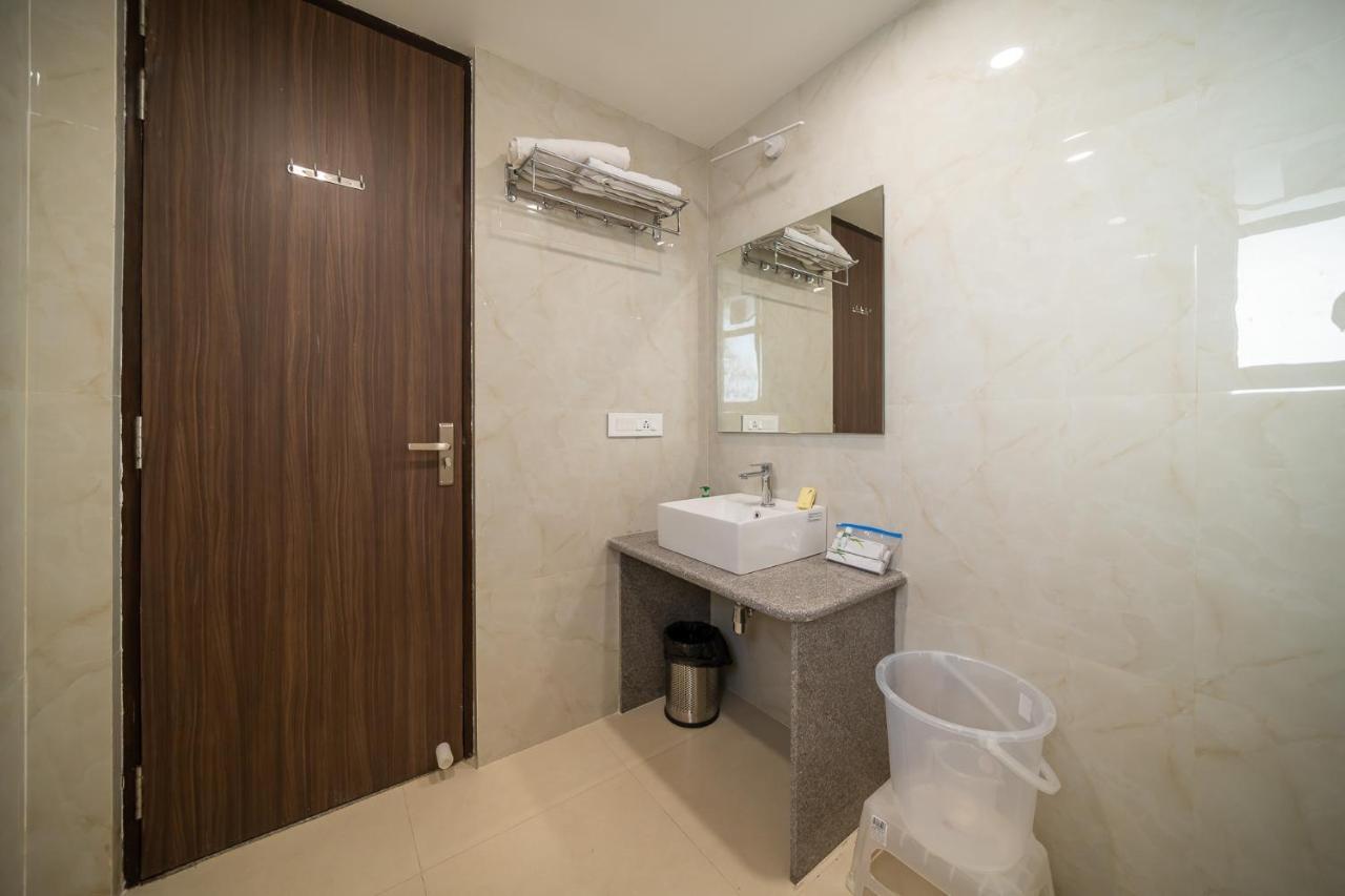 Отель Sheerha Royal Residency-Near Jaipur Airport Экстерьер фото