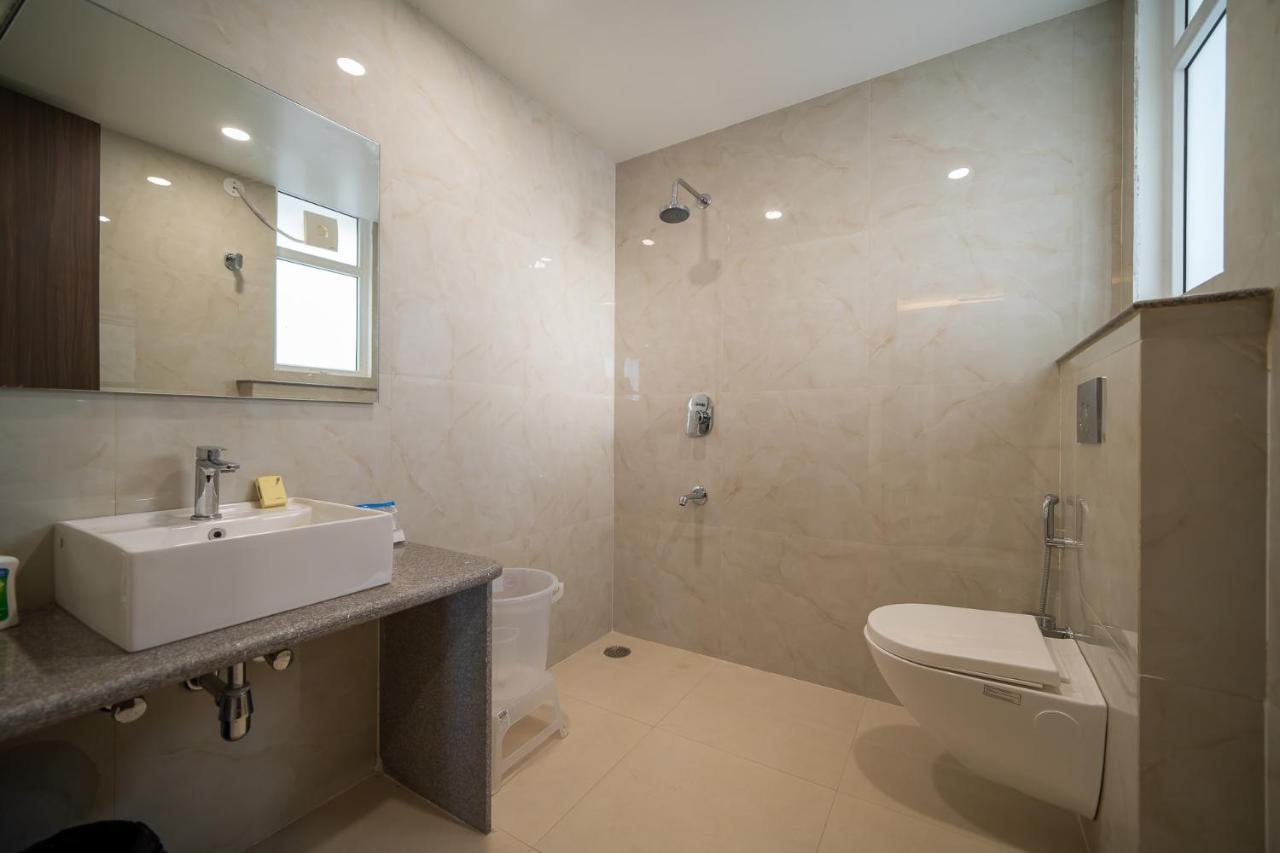 Отель Sheerha Royal Residency-Near Jaipur Airport Экстерьер фото