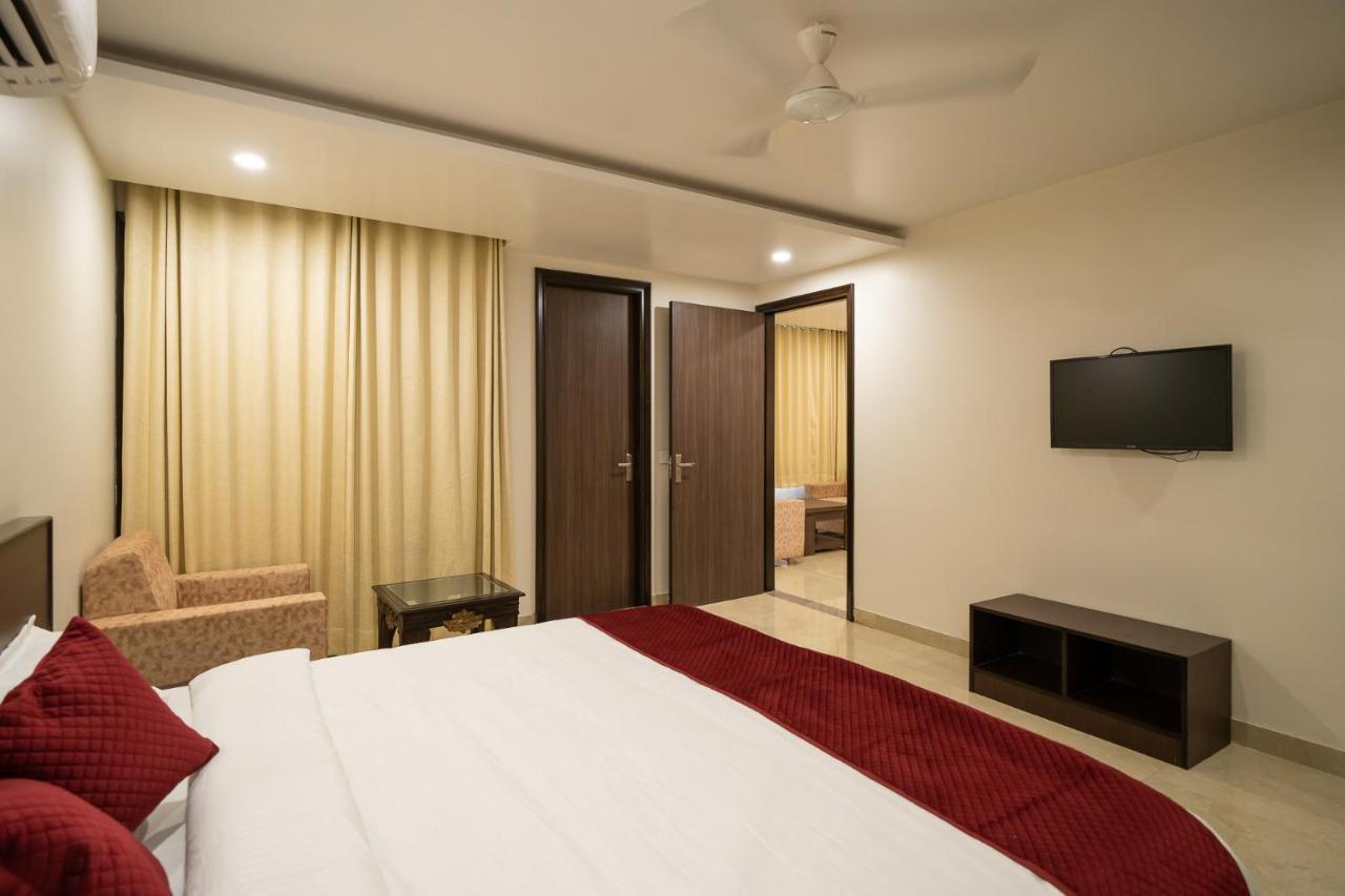 Отель Sheerha Royal Residency-Near Jaipur Airport Экстерьер фото